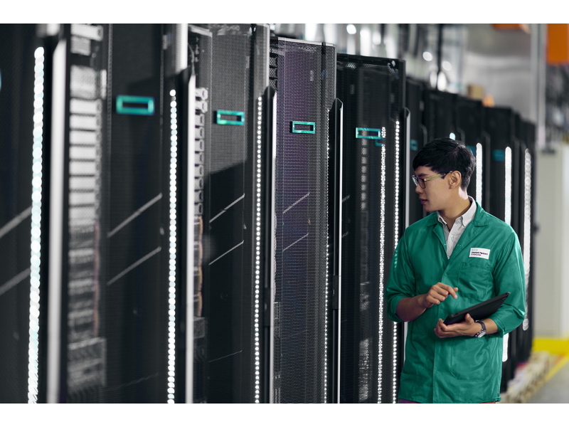 HPE StoreOnce Virtual Storage Appliance (VSA) Center facing